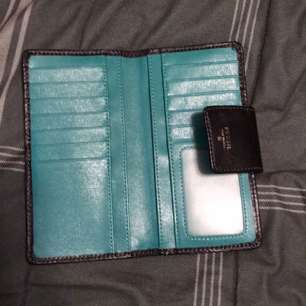 Fossil wallet